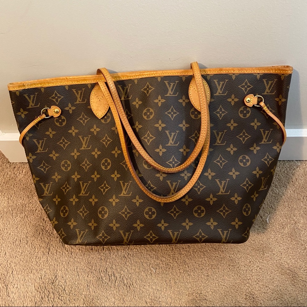 Authentic Luis Vuitton Neverfull MM - Light Pink